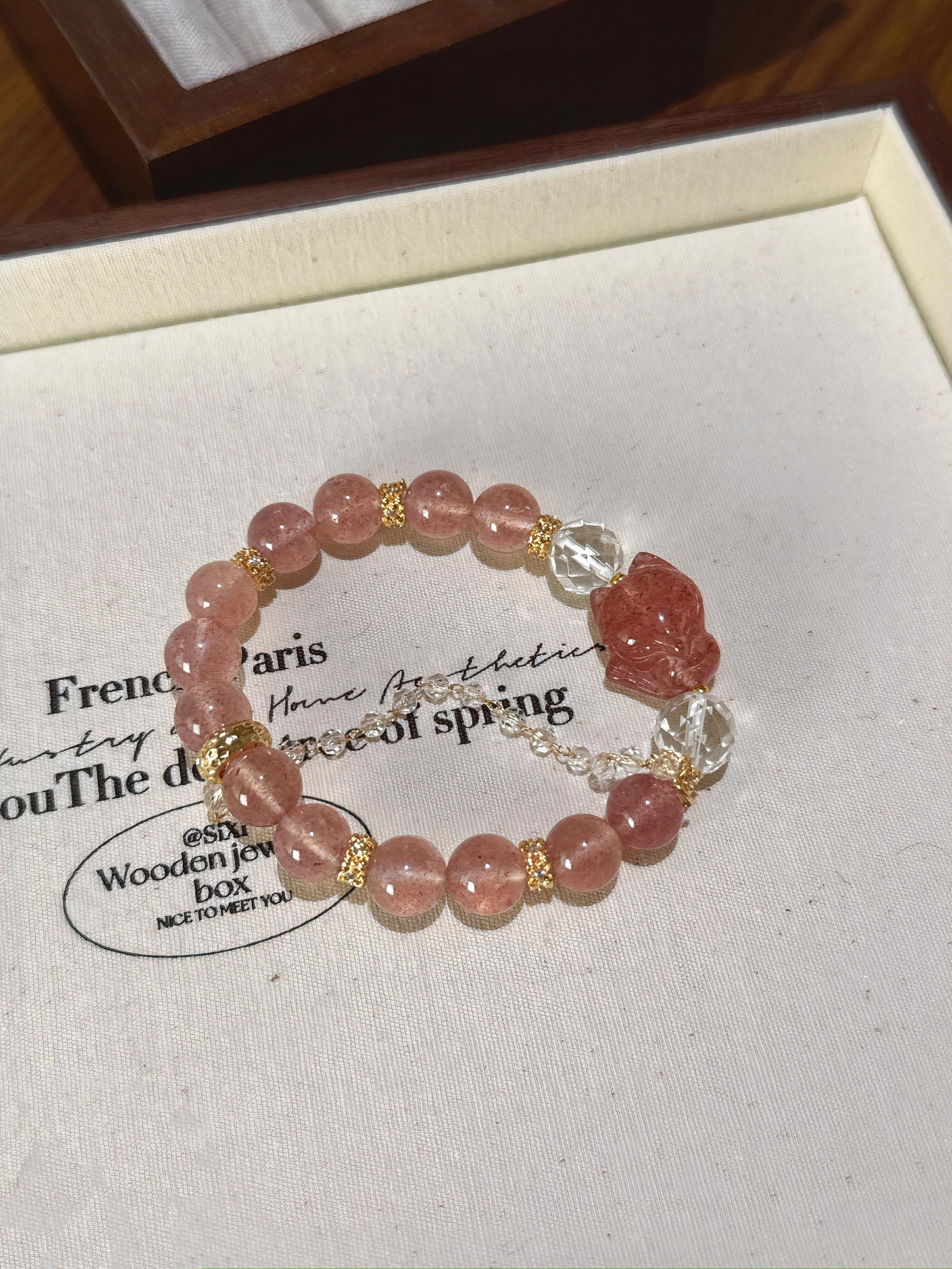 Strawberry Quartz Bracelet
Clear Quartz Bracelet
Fox Charm