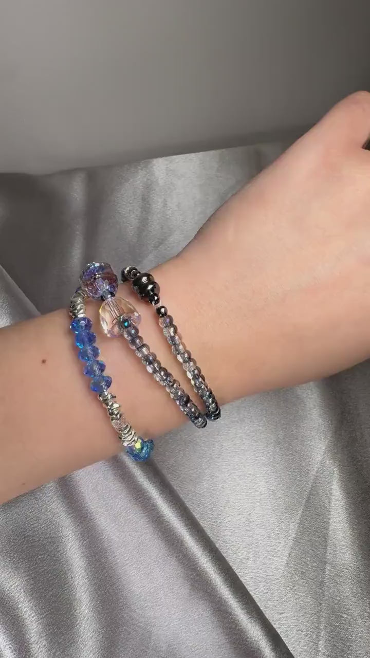 Beautiful Blue beads and pearl bracelet, handmade. Unique gift For her! Absolute gorgeous bracelet!